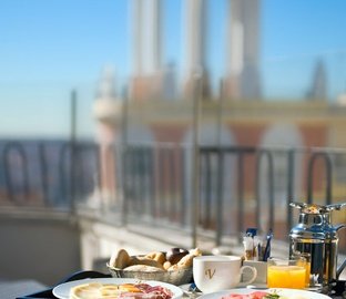 Desayuno  Vincci Vía 66 Madrid
